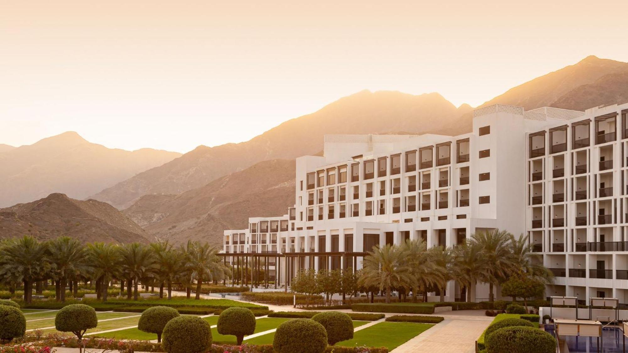 Intercontinental Fujairah By Ihg 5*