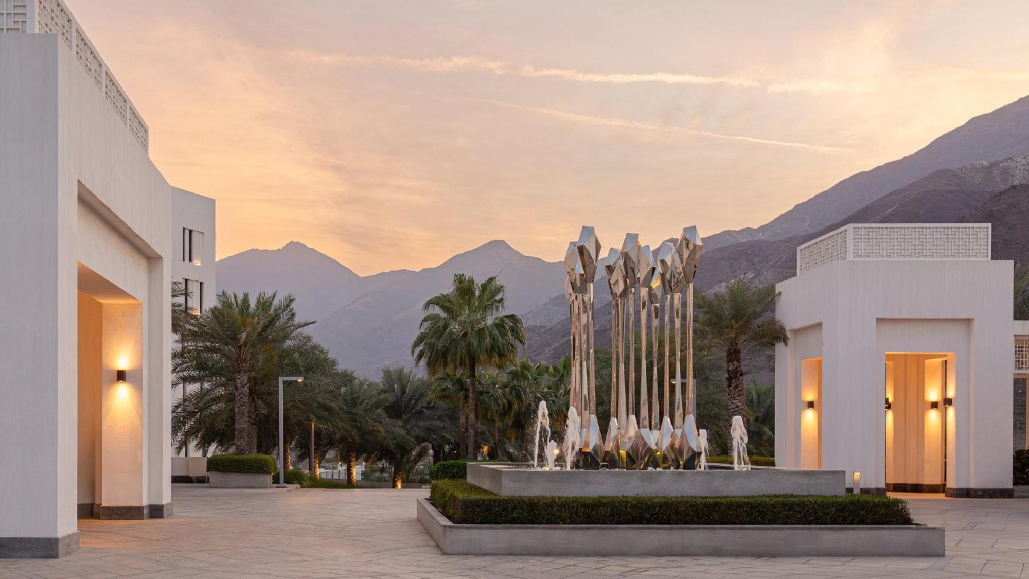 Hotel Intercontinental Fujairah By Ihg 5*