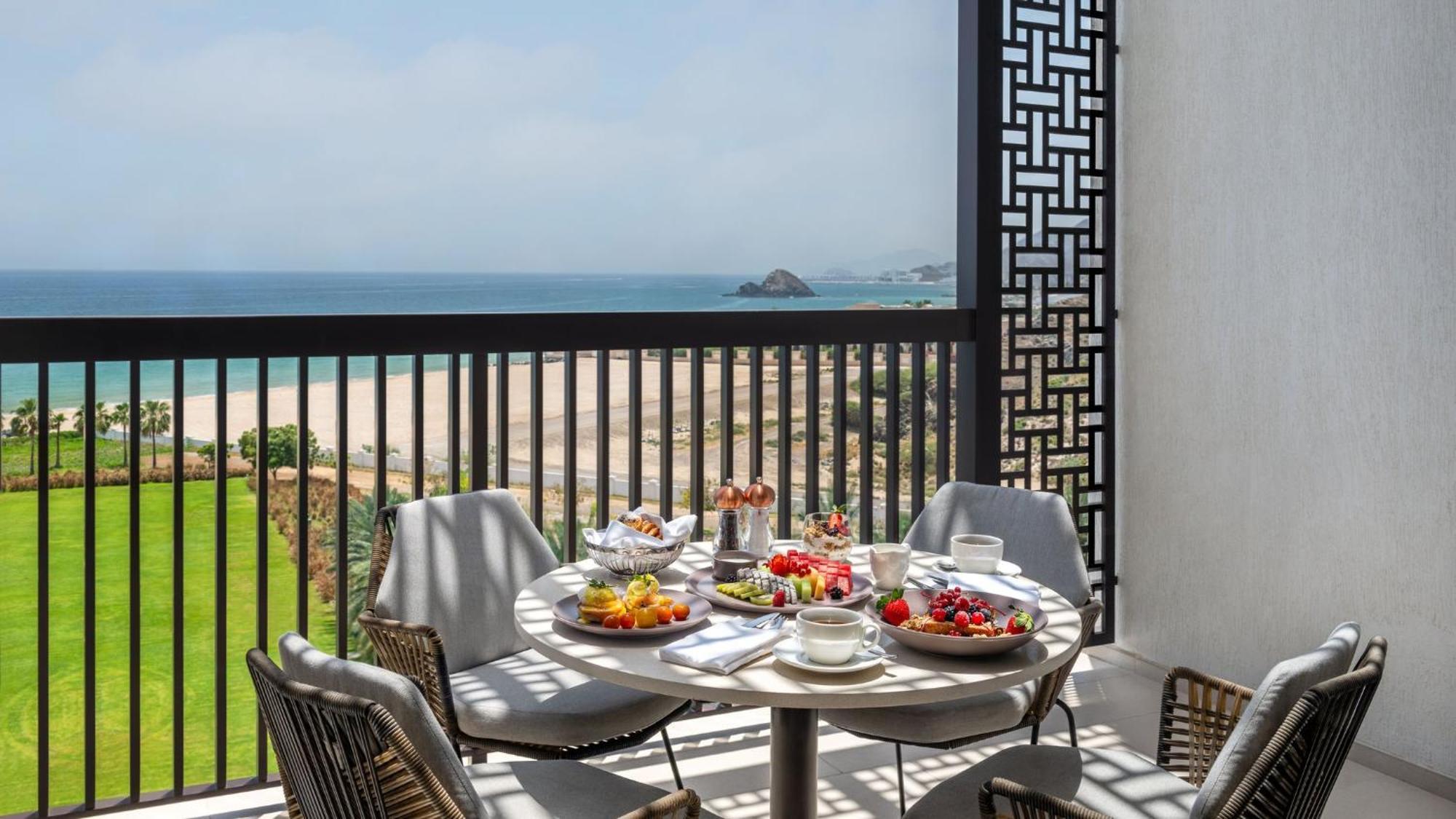 Intercontinental Fujairah By Ihg 5*